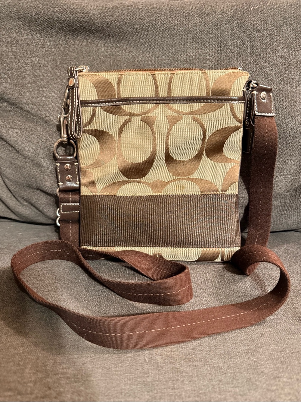 Coach Signature Swingpack Crossbody Bag